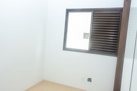 Quarto 1 de apartamento para alugar com 2 quartos, 62m² em Vila Sao Paulo, São Paulo
