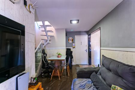 Apartamento à venda com 104m², 2 quartos e 1 vagaSala