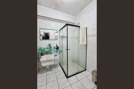 Casa à venda com 140m², 2 quartos e 4 vagas Casa à venda com 140m², 2 quartos e 4 vagasBanheiro da Suíte 1