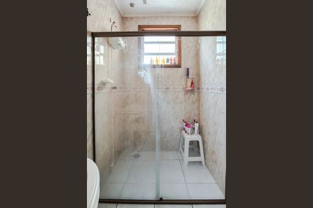 Casa à venda com 140m², 2 quartos e 4 vagas Casa à venda com 140m², 2 quartos e 4 vagasBanheiro da Suíte 2