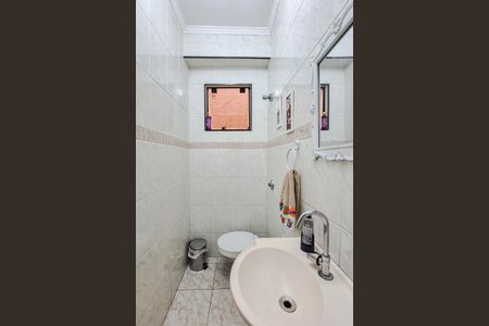 Casa à venda com 140m², 2 quartos e 4 vagas Casa à venda com 140m², 2 quartos e 4 vagasBanheiro da Suíte 2