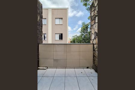 Casa à venda com 140m², 2 quartos e 4 vagas Casa à venda com 140m², 2 quartos e 4 vagasvaranda Suíte 2