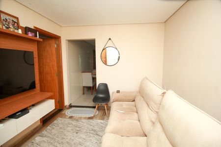 Casa à venda com 168m², 2 quartos e 2 vagasSala