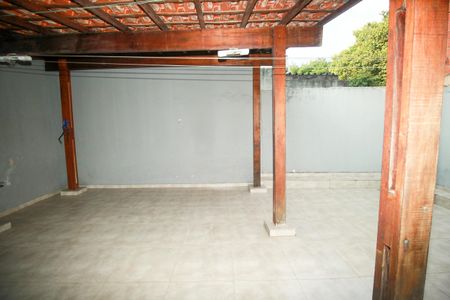 Casa à venda com 168m², 2 quartos e 2 vagasQuintal