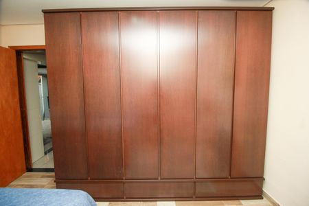 Casa à venda com 168m², 2 quartos e 2 vagasQuarto 2