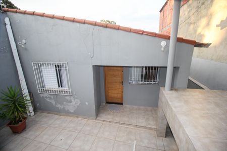 Casa à venda com 168m², 2 quartos e 2 vagasQuintal Frente