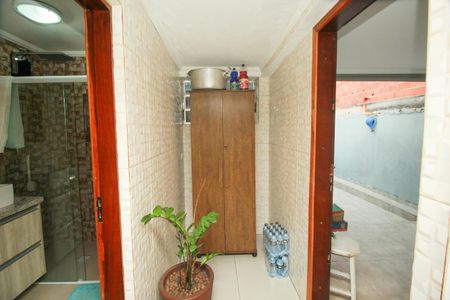 Casa à venda com 168m², 2 quartos e 2 vagasCorredor