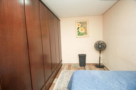 Casa à venda com 168m², 2 quartos e 2 vagasQuarto 2