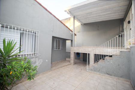 Casa à venda com 168m², 2 quartos e 2 vagasQuintal Frente