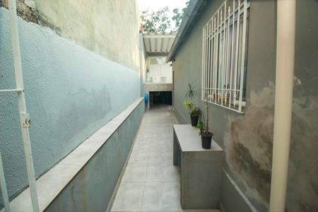 Casa à venda com 168m², 2 quartos e 2 vagasQuintal Lateral