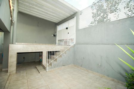Casa à venda com 168m², 2 quartos e 2 vagasQuintal Frente