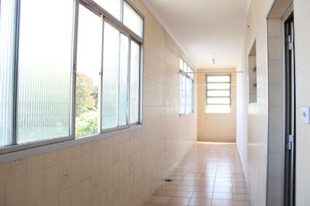 Casa para alugar com 100m², 2 quartos e sem vagaÁrea de Serviço