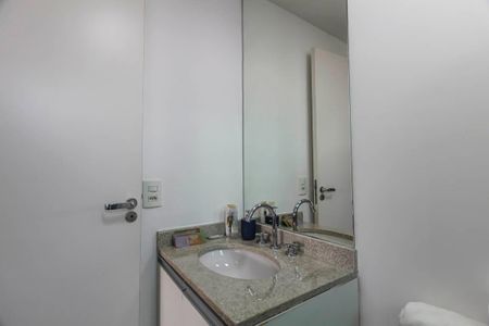 Apartamento à venda com 57m², 2 quartos e 1 vagaBanheiro da Suíte