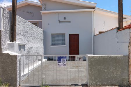 Casa para alugar com 35m², 1 quarto e 1 vagaFachada