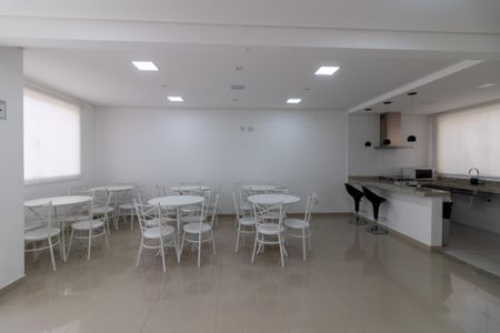 Apartamento à venda com 63m², 2 quartos e 2 vagasÁrea comum - Salão de festas