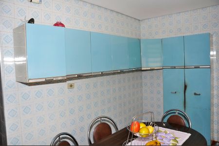 Casa à venda com 150m², 2 quartos e 2 vagas Casa à venda com 150m², 2 quartos e 2 vagasDetalhe - Cozinha