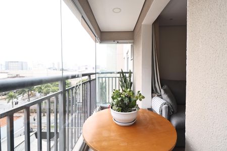 Apartamento à venda com 55m², 2 quartos e 1 vagaSacada