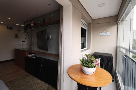 Apartamento à venda com 55m², 2 quartos e 1 vagaSacada