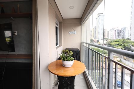 Apartamento à venda com 55m², 2 quartos e 1 vagaSacada