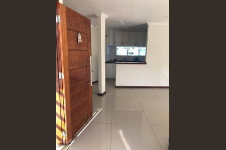 Casa à venda com 400m², 3 quartos e 2 vagas