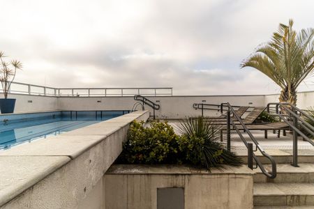 Studio à venda com 30m², 1 quarto e 1 vagaPiscina