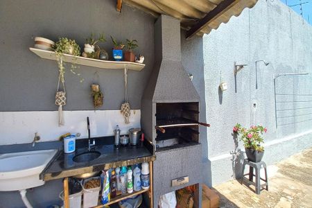 Casa para alugar com 300m², 3 quartos e 2 vagas Casa para alugar com 300m², 3 quartos e 2 vagasÁrea comum - Churrasqueira