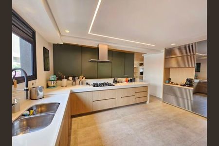 Apartamento à venda com 183m², 3 quartos e 4 vagas