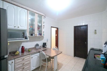 Apartamento à venda com 97m², 2 quartos e 1 vaga Apartamento à venda com 97m², 2 quartos e 1 vagaCozinha