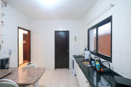 Apartamento à venda com 97m², 2 quartos e 1 vaga Apartamento à venda com 97m², 2 quartos e 1 vagaCozinha