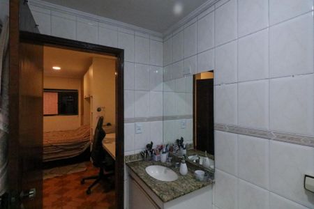 Apartamento à venda com 97m², 2 quartos e 1 vaga Apartamento à venda com 97m², 2 quartos e 1 vagaBanheiro da Suíte