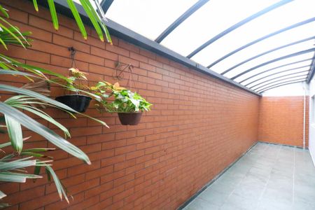 Apartamento à venda com 97m², 2 quartos e 1 vaga Apartamento à venda com 97m², 2 quartos e 1 vagaQuintal