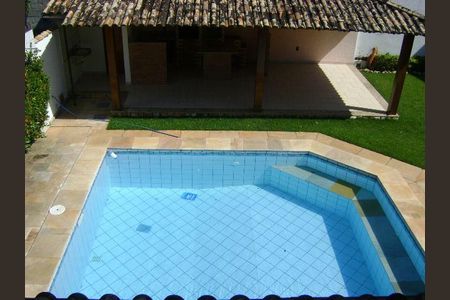 Casa à venda com 3 quartos, 300m² em Várzea das Moças, Niterói