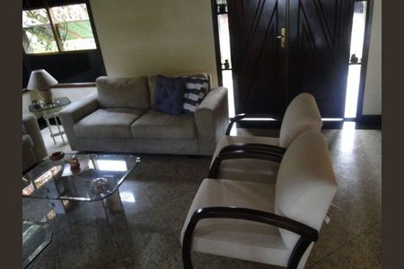 Casa à venda com 3 quartos, 300m² em Várzea das Moças, Niterói