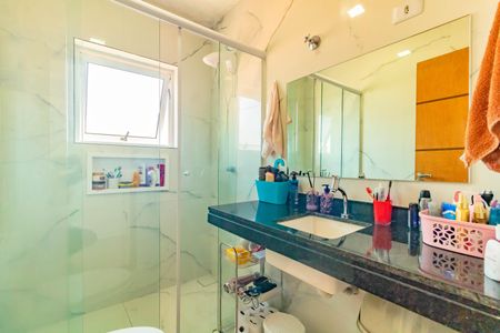 Casa à venda com 120m², 2 quartos e 2 vagas