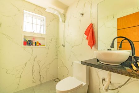 Casa à venda com 120m², 2 quartos e 2 vagas