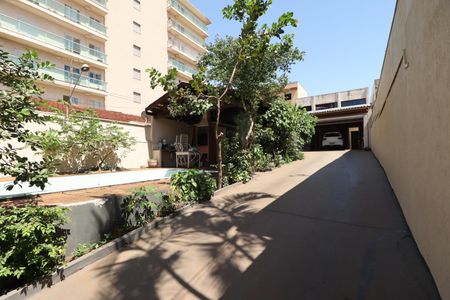 Casa para alugar com 350m², 3 quartos e 8 vagas Casa para alugar com 350m², 3 quartos e 8 vagasGaragem