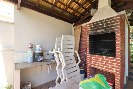 Casa para alugar com 350m², 3 quartos e 8 vagas Casa para alugar com 350m², 3 quartos e 8 vagasÁrea comum - Churrasqueira