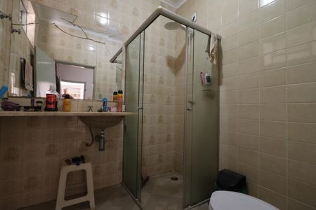 Casa para alugar com 350m², 3 quartos e 8 vagas Casa para alugar com 350m², 3 quartos e 8 vagasBanheiro da Suíte 2