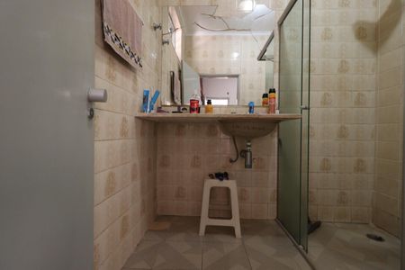 Casa para alugar com 350m², 3 quartos e 8 vagas Casa para alugar com 350m², 3 quartos e 8 vagasBanheiro da Suíte 2