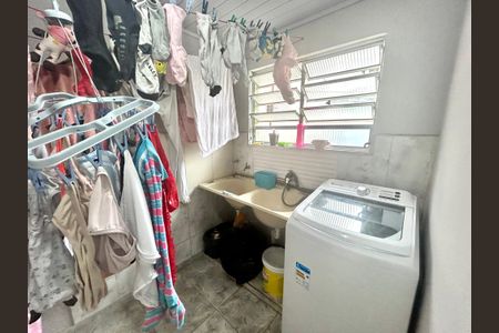 Casa à venda com 200m², 3 quartos e 3 vagas Casa à venda com 200m², 3 quartos e 3 vagasÁrea de Serviço