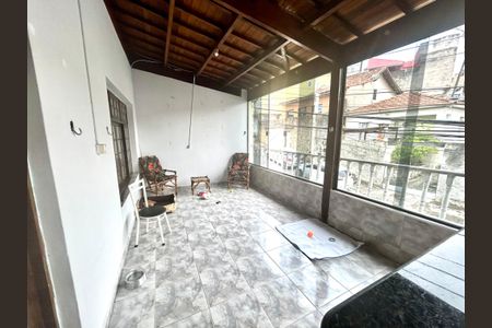 Casa à venda com 200m², 3 quartos e 3 vagas Casa à venda com 200m², 3 quartos e 3 vagasVaranda gourmet