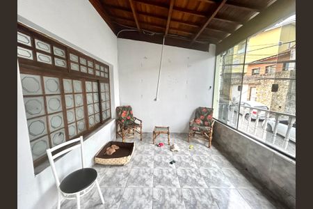 Casa à venda com 200m², 3 quartos e 3 vagas Casa à venda com 200m², 3 quartos e 3 vagasVaranda gourmet