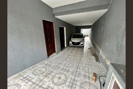 Casa à venda com 200m², 3 quartos e 3 vagas Casa à venda com 200m², 3 quartos e 3 vagasGaragem