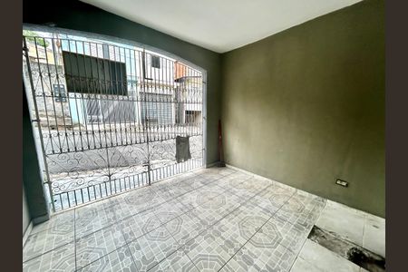 Casa à venda com 200m², 3 quartos e 3 vagas Casa à venda com 200m², 3 quartos e 3 vagasGaragem