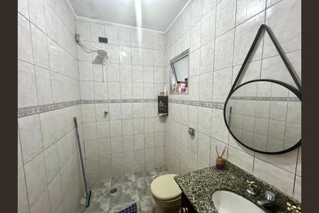 Casa à venda com 200m², 3 quartos e 3 vagas Casa à venda com 200m², 3 quartos e 3 vagasBanheiro 2
