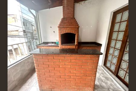 Casa à venda com 200m², 3 quartos e 3 vagas Casa à venda com 200m², 3 quartos e 3 vagasVaranda gourmet