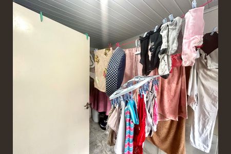 Casa à venda com 200m², 3 quartos e 3 vagas Casa à venda com 200m², 3 quartos e 3 vagasÁrea de Serviço