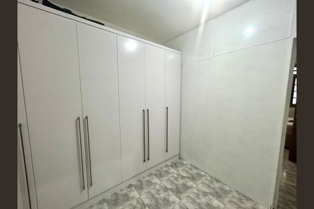 Casa à venda com 200m², 3 quartos e 3 vagas Casa à venda com 200m², 3 quartos e 3 vagasQuarto 1