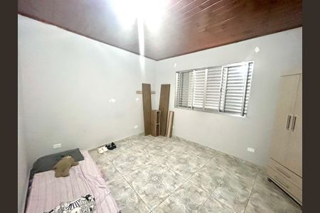 Casa à venda com 200m², 3 quartos e 3 vagas Casa à venda com 200m², 3 quartos e 3 vagasQuarto 2