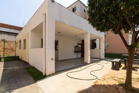 Apartamento para alugar com 46m², 2 quartos e sem vagaÁrea comum - Churrasqueira